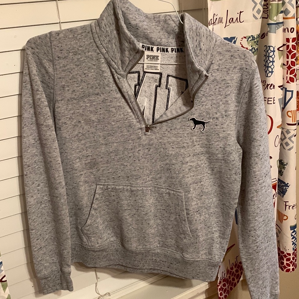 Gray long sleeve jacket